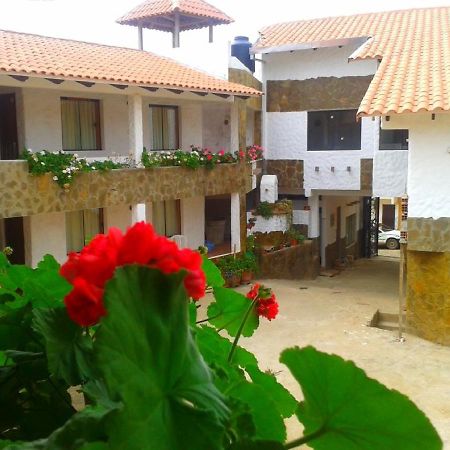 Plaza Pueblo Hotel Vallegrande Bagian luar foto